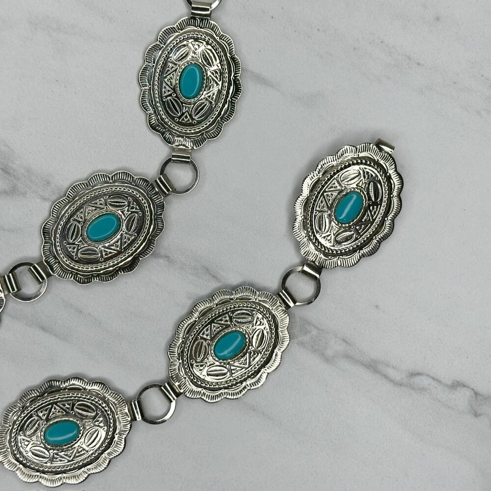 Faux Turquoise Scalloped Concho Silver Tone Chain Belt One Size (OS) Western ✨ - Picture 4 of 12
